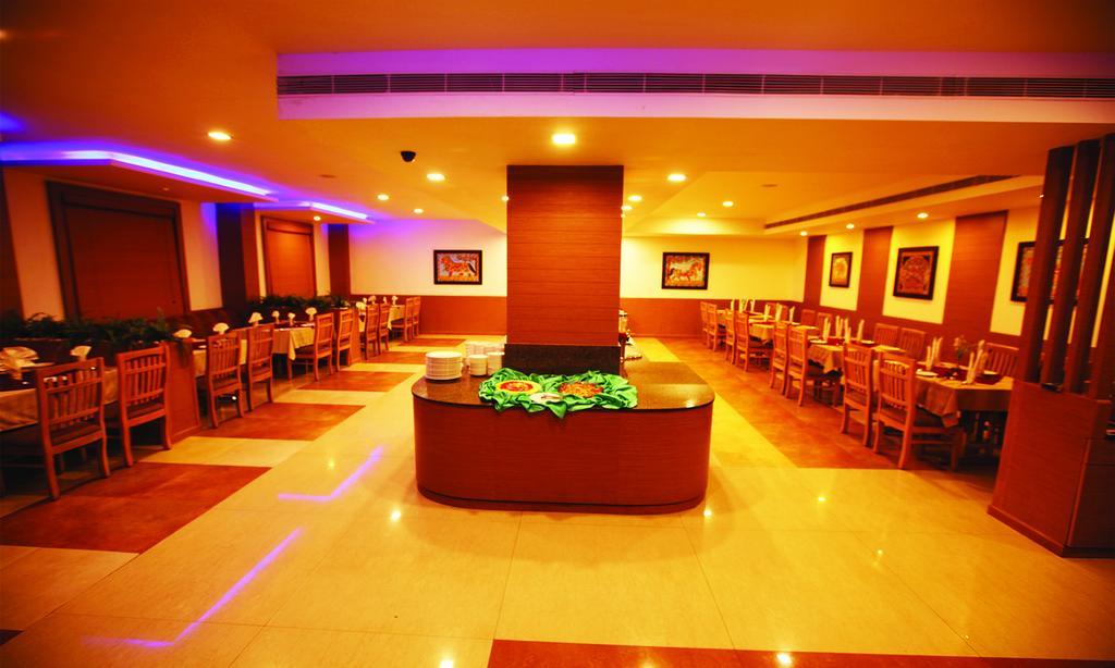 Sterling V Grand Madurai Hotel Екстериор снимка