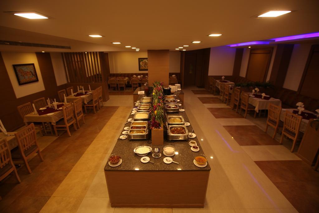 Sterling V Grand Madurai Hotel Екстериор снимка