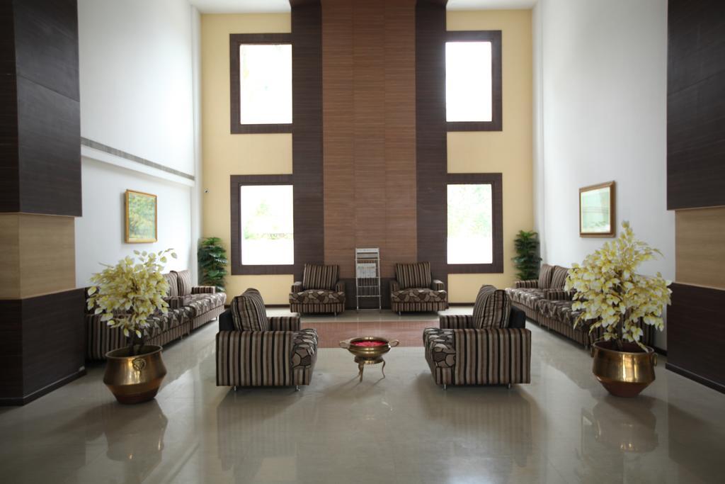 Sterling V Grand Madurai Hotel Екстериор снимка