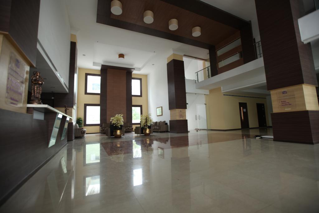 Sterling V Grand Madurai Hotel Екстериор снимка