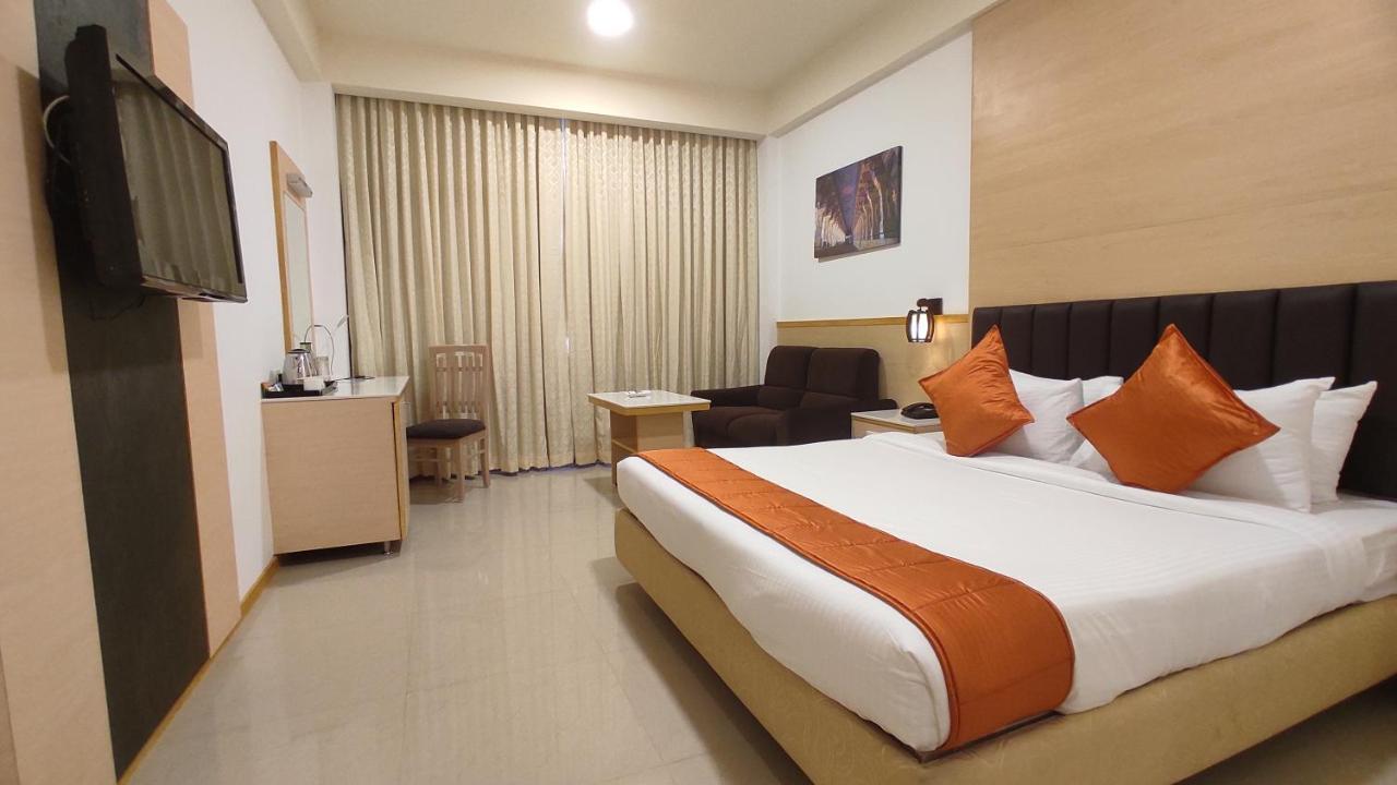Sterling V Grand Madurai Hotel Екстериор снимка