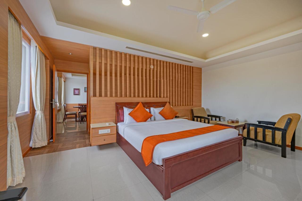 Sterling V Grand Madurai Hotel Екстериор снимка
