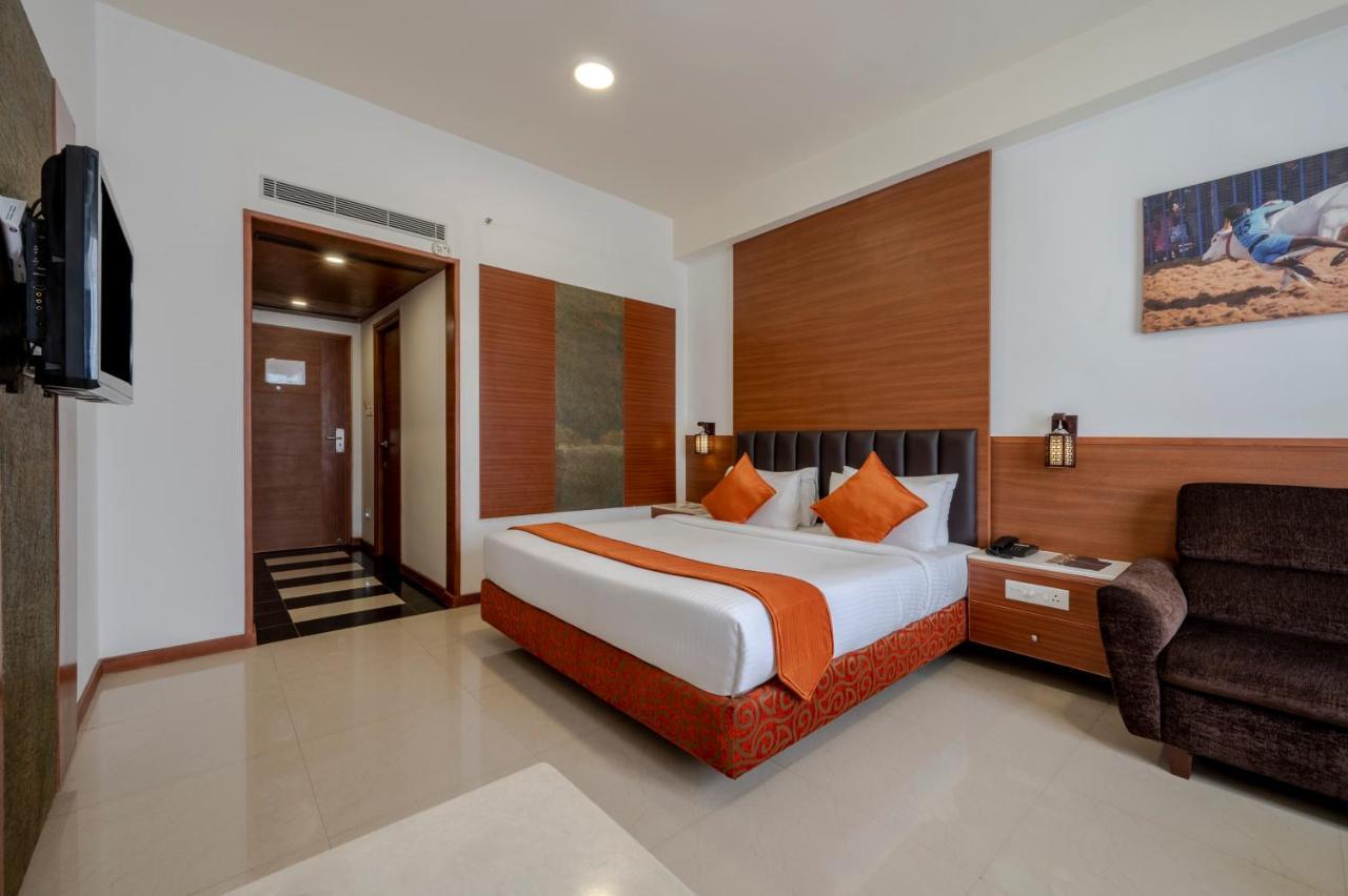 Sterling V Grand Madurai Hotel Екстериор снимка