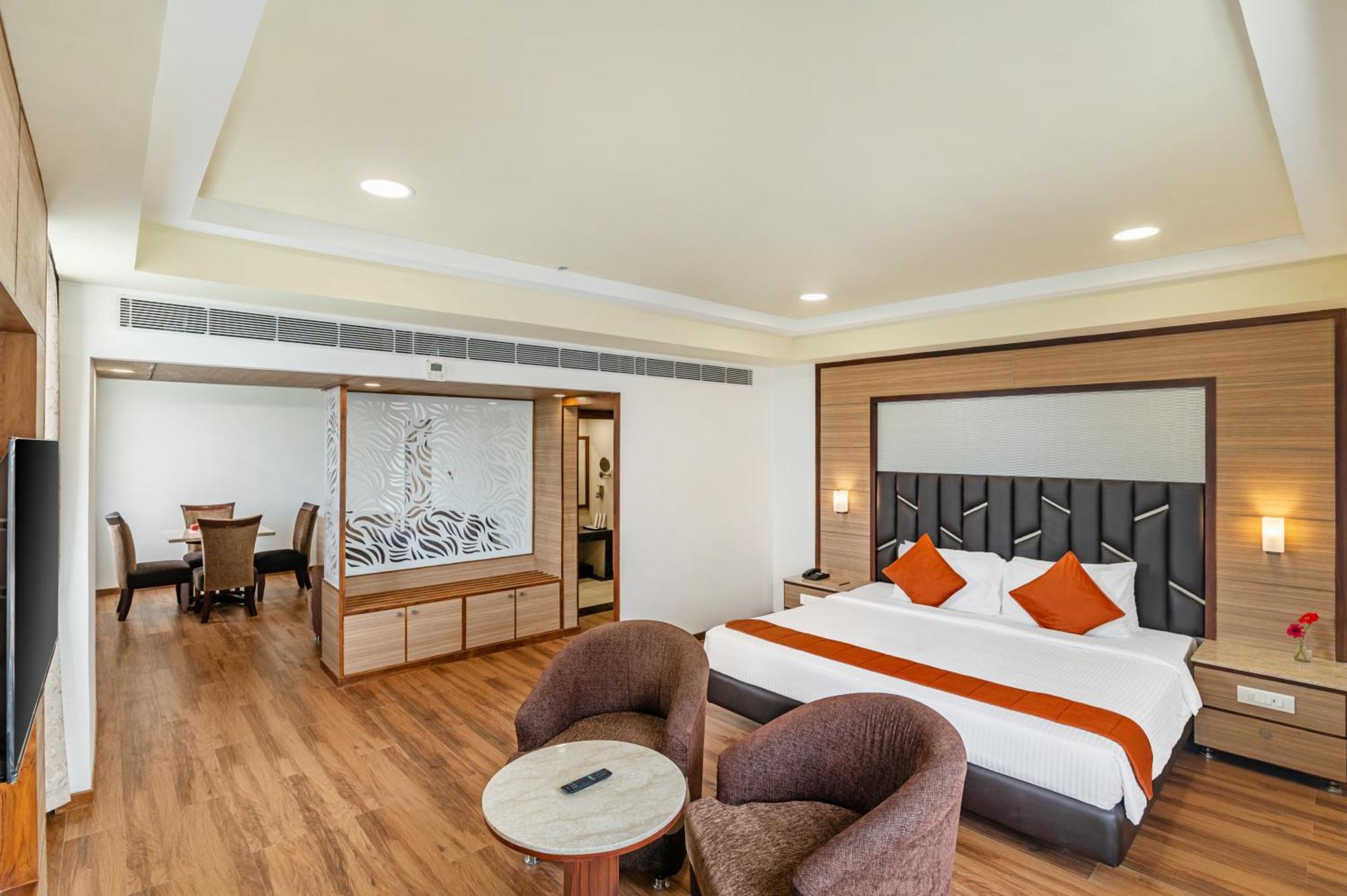 Sterling V Grand Madurai Hotel Екстериор снимка