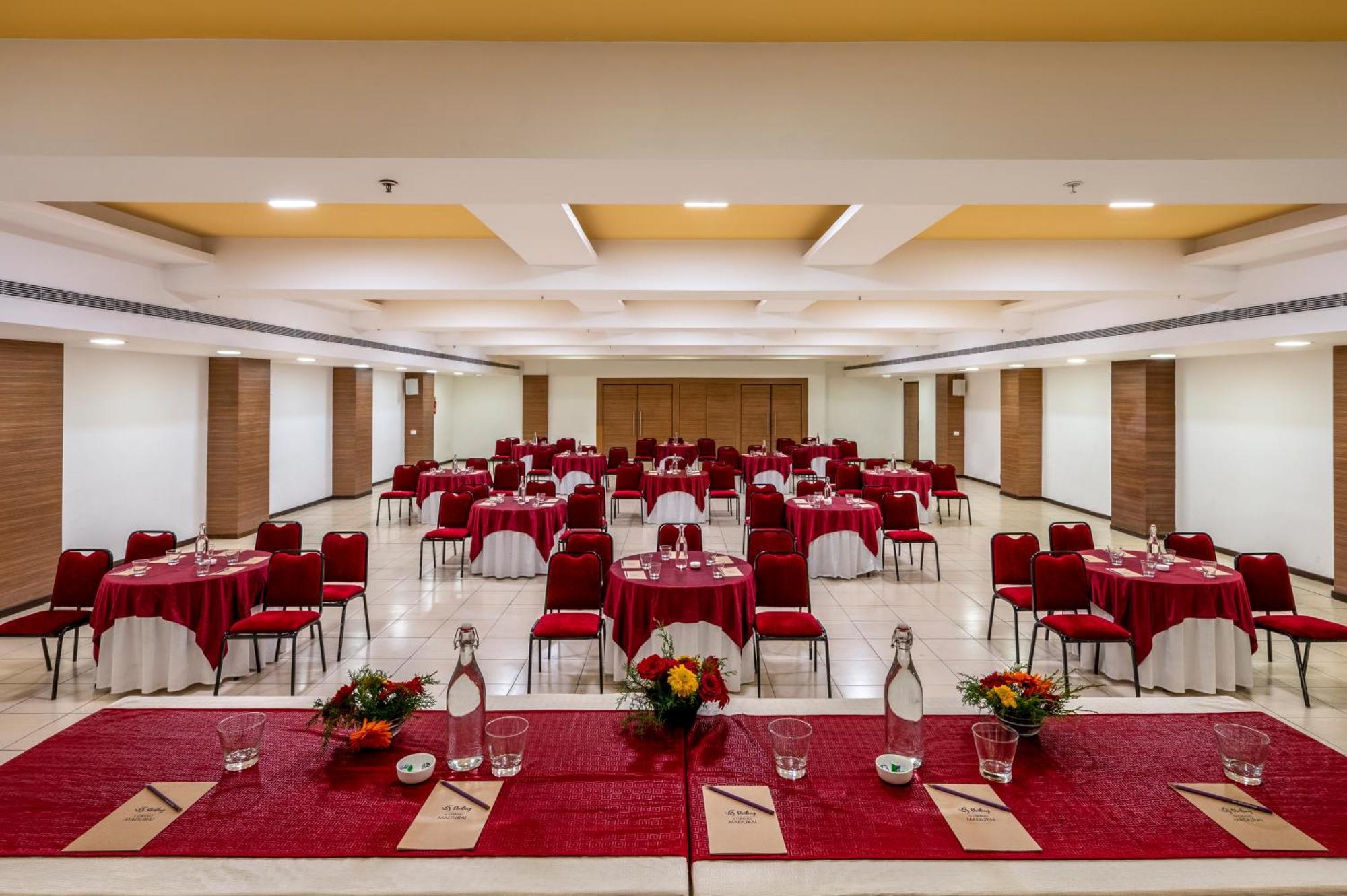 Sterling V Grand Madurai Hotel Екстериор снимка