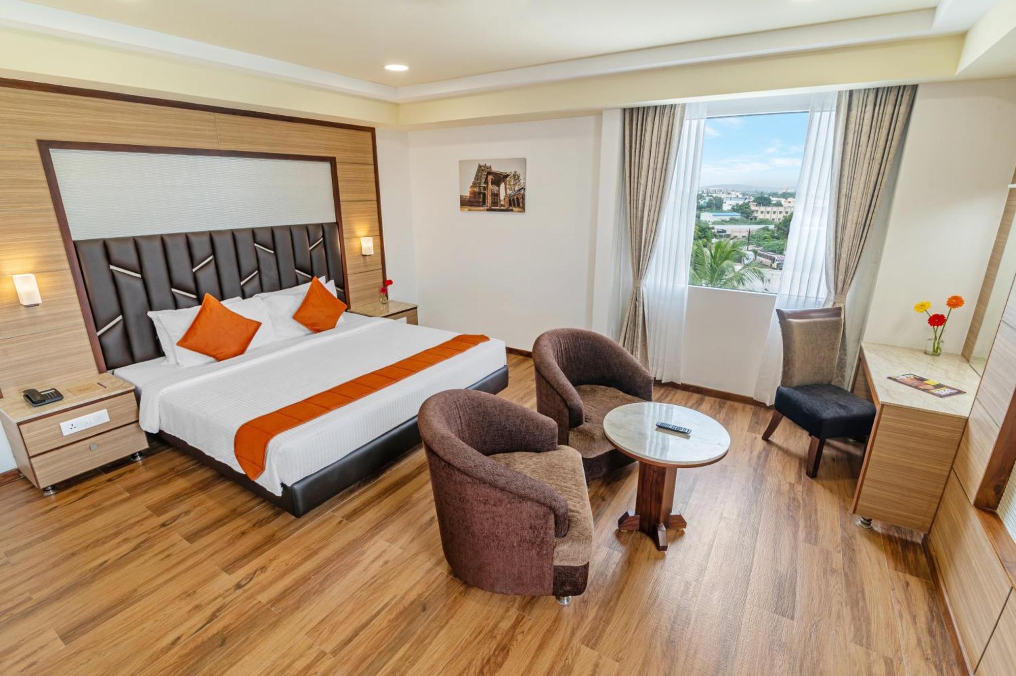 Sterling V Grand Madurai Hotel Екстериор снимка