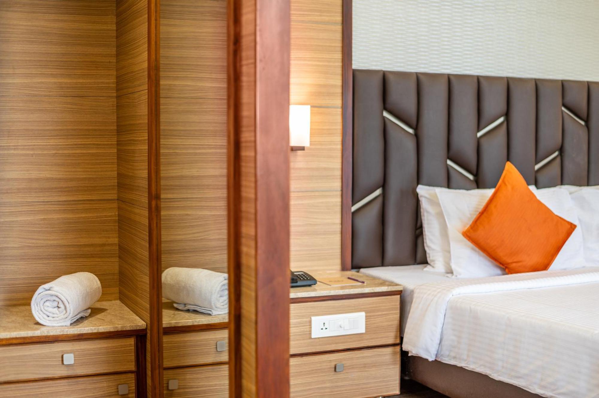 Sterling V Grand Madurai Hotel Екстериор снимка